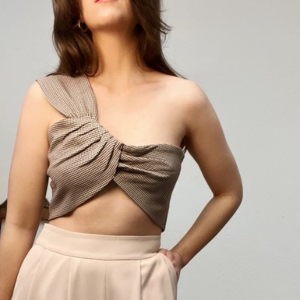 NWT Anthropologie Houndstooth Asymmetrical One Shoulder Crop Top